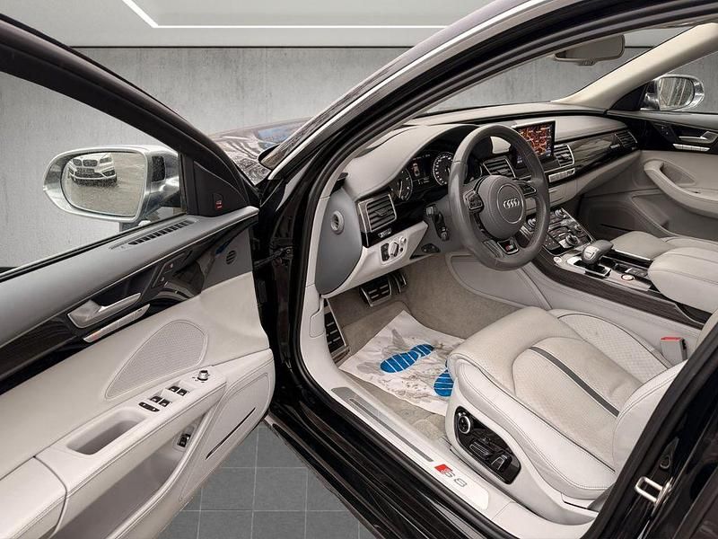 Gebraucht Audi S8 Sport 520 PS (382 kW) 2017 Schwarz Limousine