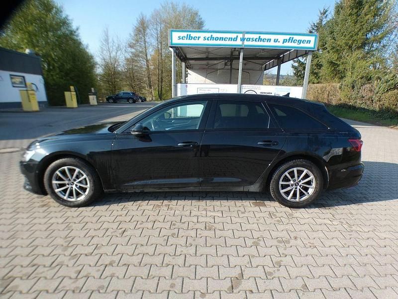 Gebraucht Audi A6 Advanced 163 PS (119 kW) 2022 Mythosschwarz Kombi