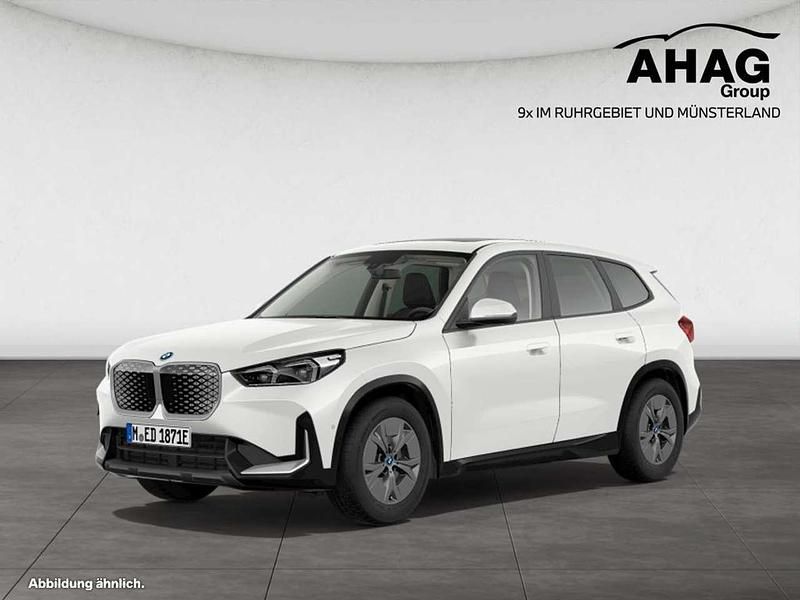 Gebraucht BMW iX1 Performance 230 kW (313 PS) 2023 Mineralweiß SUV
