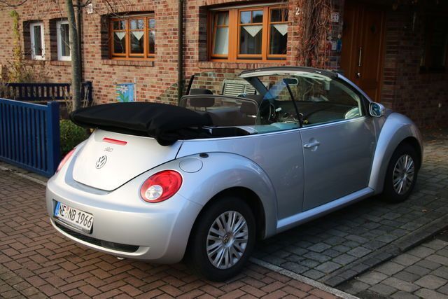 Gebraucht VW New Beetle Cabriolet 102 PS (75 kW) 2008 Silber metallic Cabrio