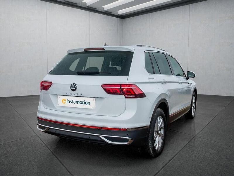 Używany VW Tiguan 150 KM (110 kW) 2022 Biały SUV