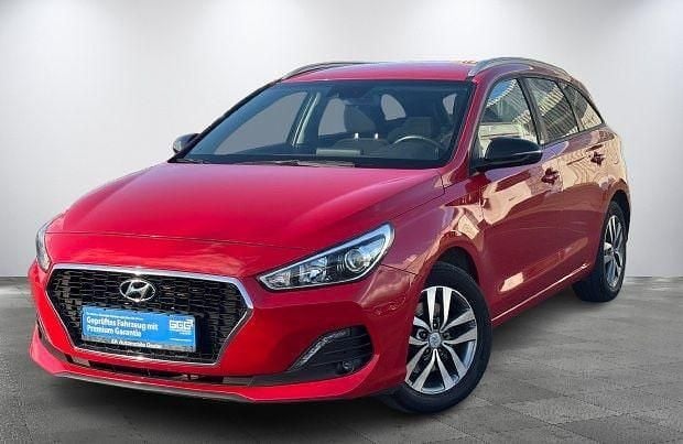 Rot Gebraucht 2019 Hyundai i30 YES! Kombi | 10.950 € (Guter Preis) - Bild 1/4
