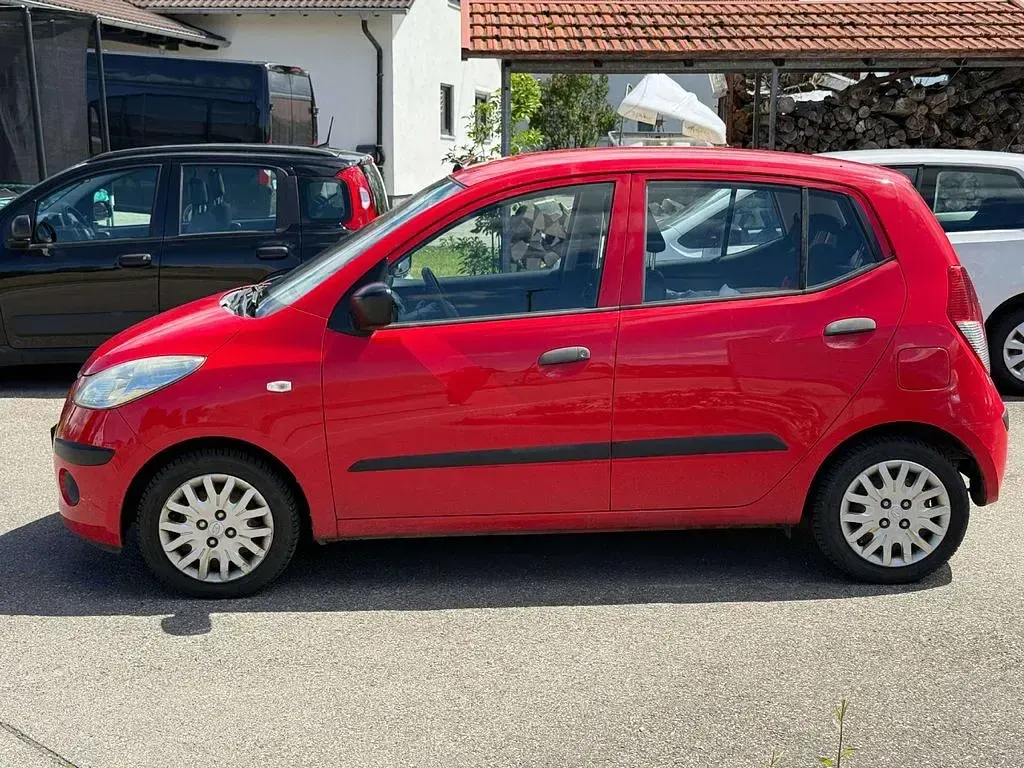 Gebraucht Hyundai i10 Edition+ 67 PS (49 kW) 2009 Electric red Kleinwagen
