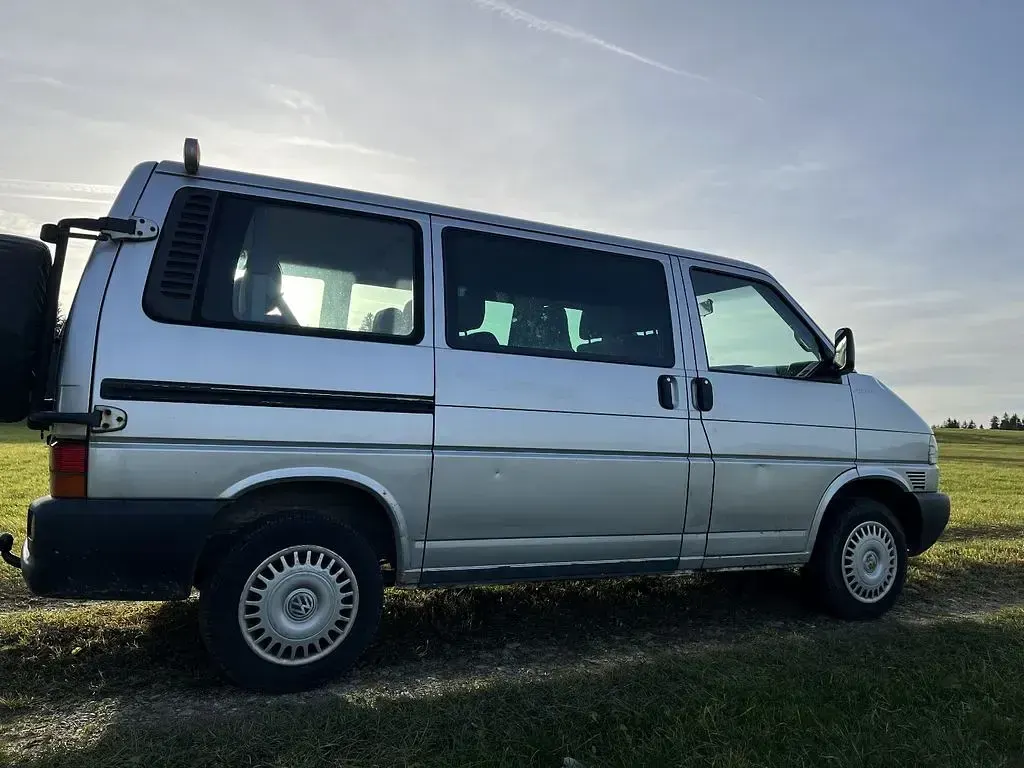 Usata VW T4 102 CV (75 kW) 2002 Argento Furgone