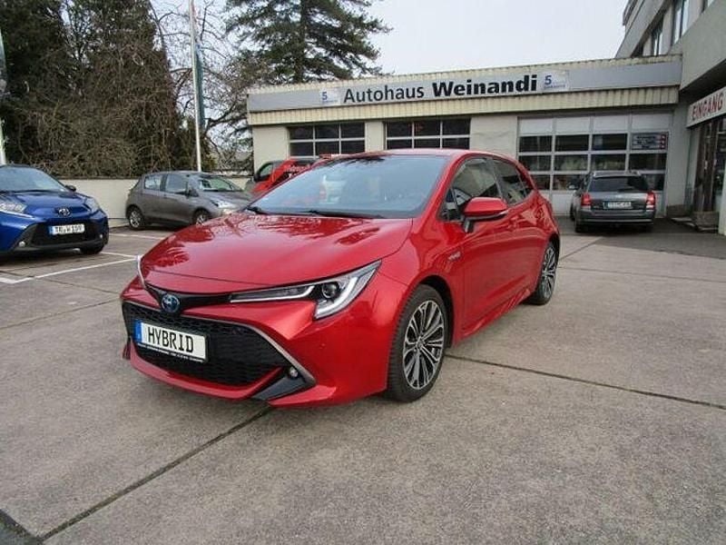 Gebraucht Toyota Corolla Team 150 PS (110 kW) 2021 Andere Limousine