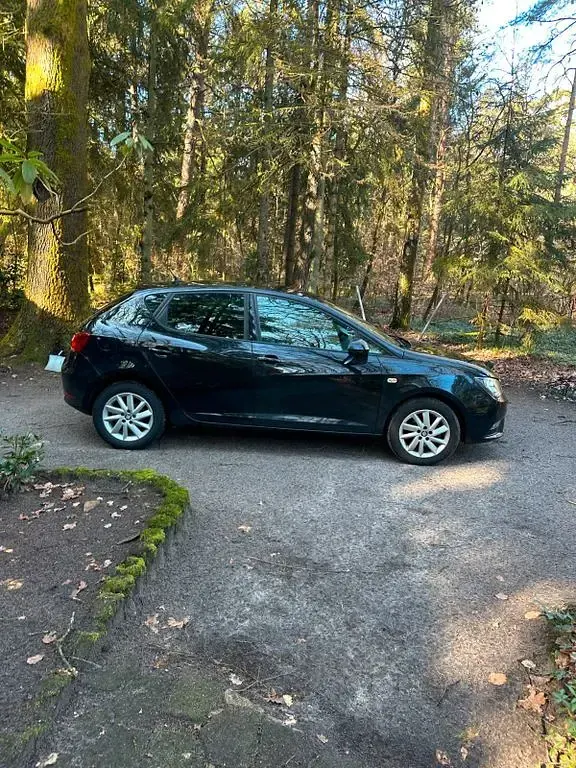 Gebraucht Seat Ibiza Style 69 PS (50 kW) 2015 Schwarz Limousine