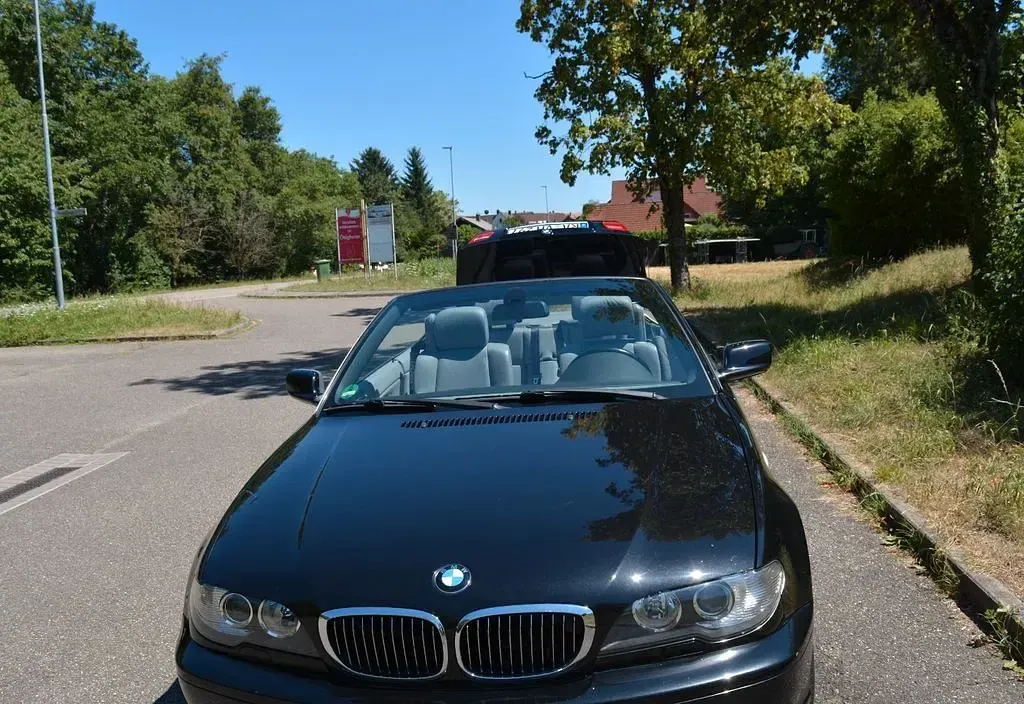 Gebraucht BMW 320 Cabriolet 170 PS (125 kW) 2005 Schwarz Cabrio