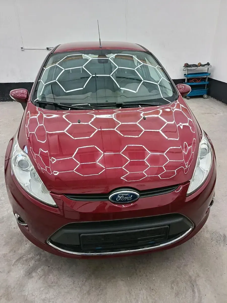 Gebraucht Ford Fiesta Titanium 97 PS (71 kW) 2010 Rot Limousine