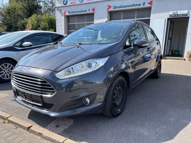 Grau Gebraucht 2013 Ford Fiesta Titanium Kleinwagen | 3.290 € (Superpreis) - Bild 1/4