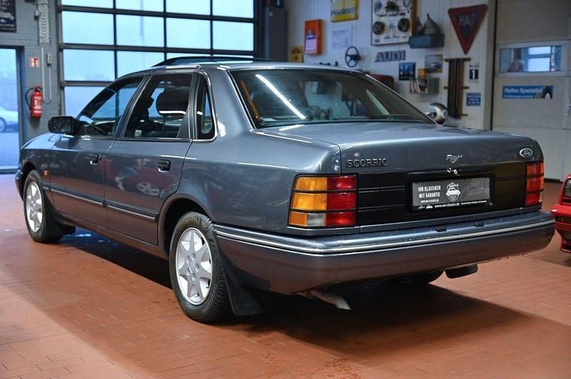 Gebraucht Ford Scorpio 120 PS (88 kW) 1990 Grau Limousine