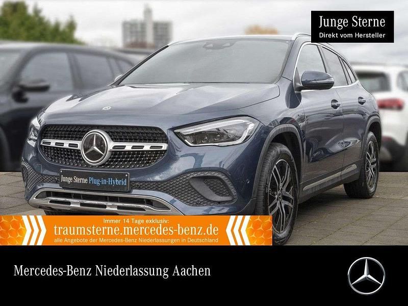 Gebraucht Mercedes GLA250 Progressive 160 PS (117 kW) 2020 Blau SUV
