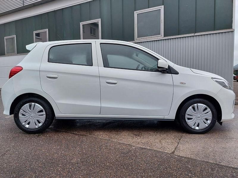 Gebraucht Mitsubishi Space Star Select 71 PS (52 kW) 2023 Weiß Kleinwagen