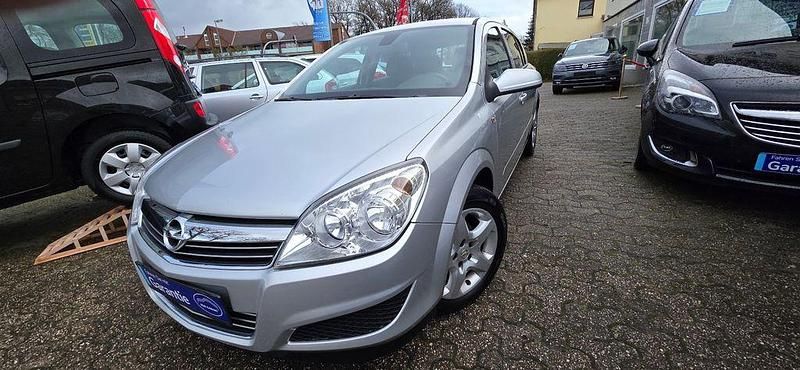Gebraucht Opel Astra Edition 105 PS (77 kW) 2007 Silber Limousine