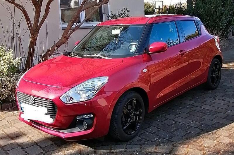 Rot Gebraucht 2017 Suzuki Swift Comfort Kleinwagen | 7.800 € (Guter Preis) - Bild 1/4
