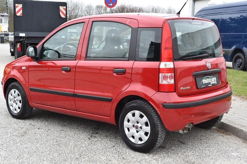Gebraucht Fiat Panda Classica 69 PS (50 kW) 2012 Rosso corsa/sfrontato/argilla/ Kleinwagen