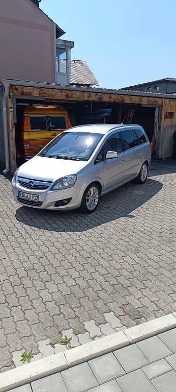Silber Gebraucht 2010 Opel Zafira Van / Kleinbus | 4.400 € (Fairer Preis) - Bild 1/4