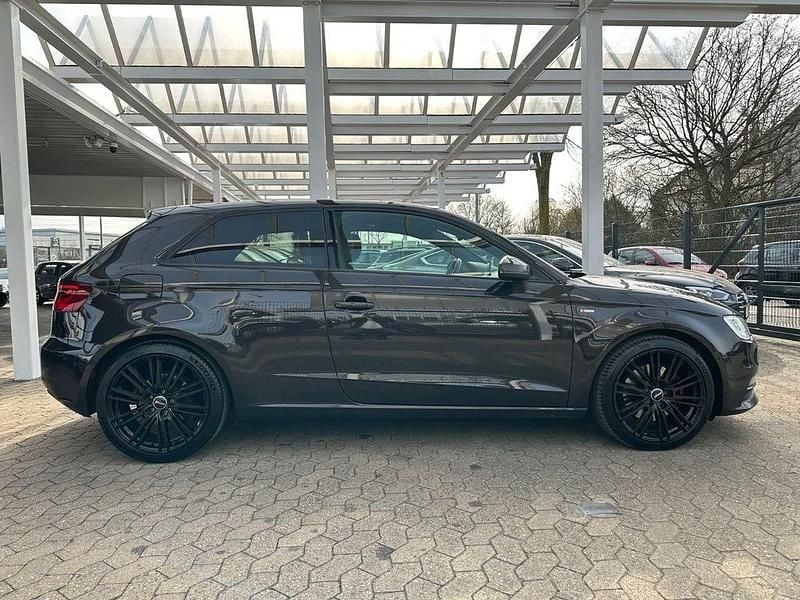 Gebraucht Audi A3 S-Line 184 PS (135 kW) 2014 Braun Limousine