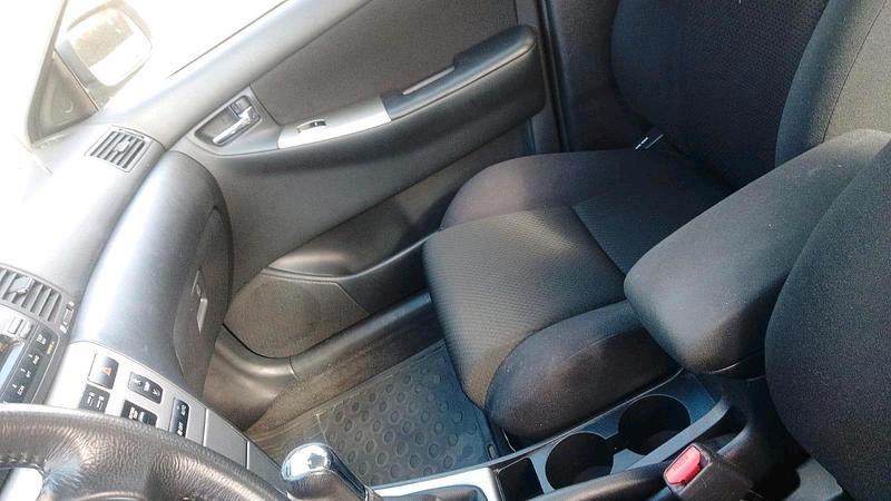 Gebraucht Toyota Corolla 110 PS (80 kW) 2005 Grau Limousine