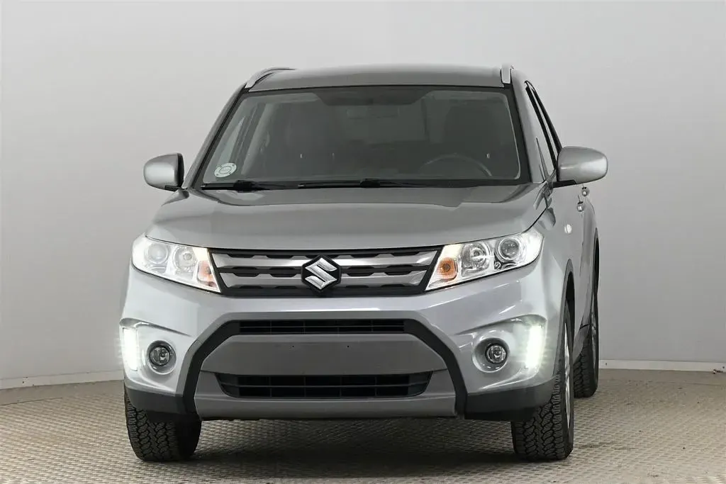 Second-hand Suzuki Vitara Comfort 120 CP (88 kW) 2017 Gri SUV