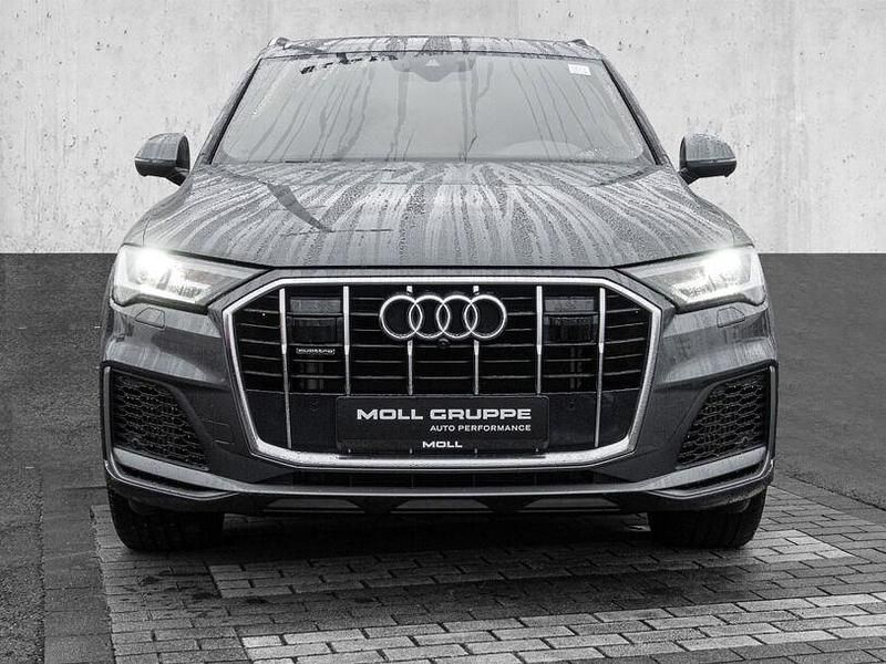 Gebraucht Audi Q7 Ambiente 381 PS (280 kW) 2022 Grau SUV