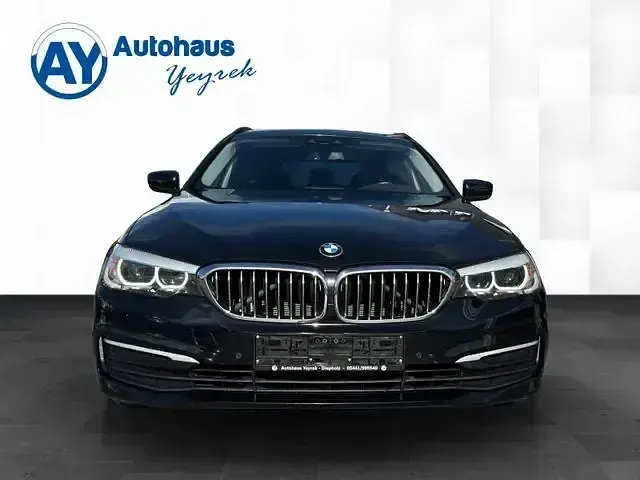 Używany BMW 520 Performance 190 KM (139 kW) 2018 Czarny Kombi