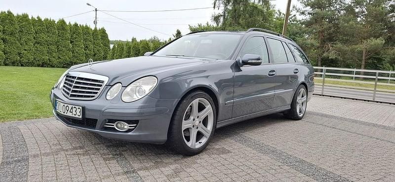 Gebraucht Mercedes E220 Classic 170 PS (125 kW) 2008 Grau Limousine