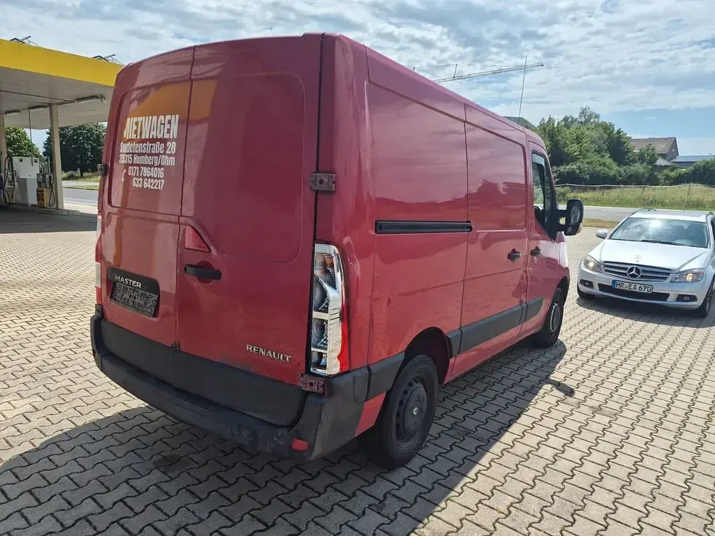 Gebraucht Renault Master 110 PS (80 kW) 2017 Rot Van