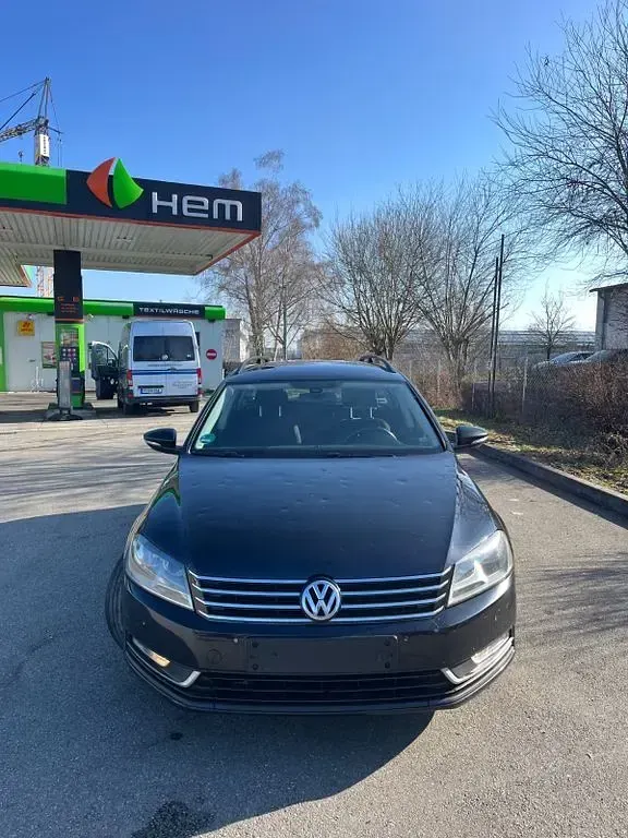 Gebraucht VW Passat 140 PS (102 kW) 2012 Schwarz Kombi
