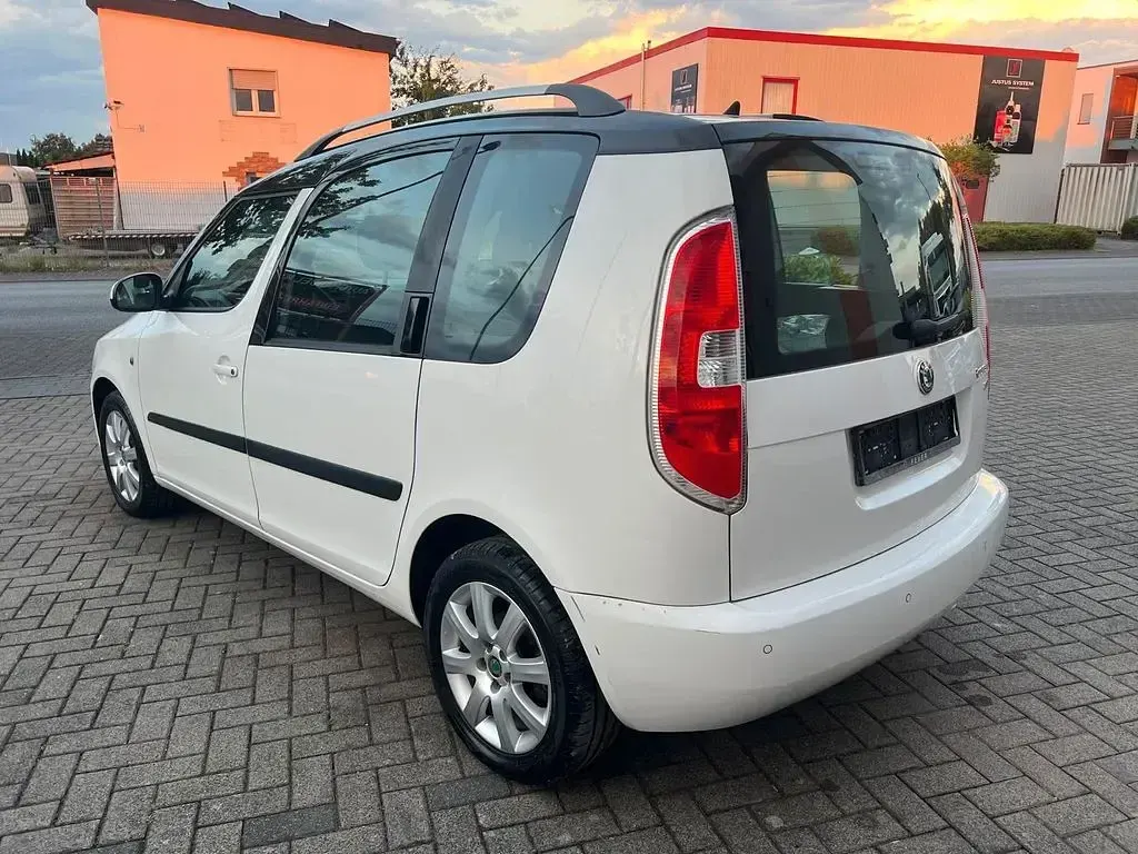 Gebraucht Skoda Roomster Style 86 PS (63 kW) 2012 Weiß Van / Kleinbus