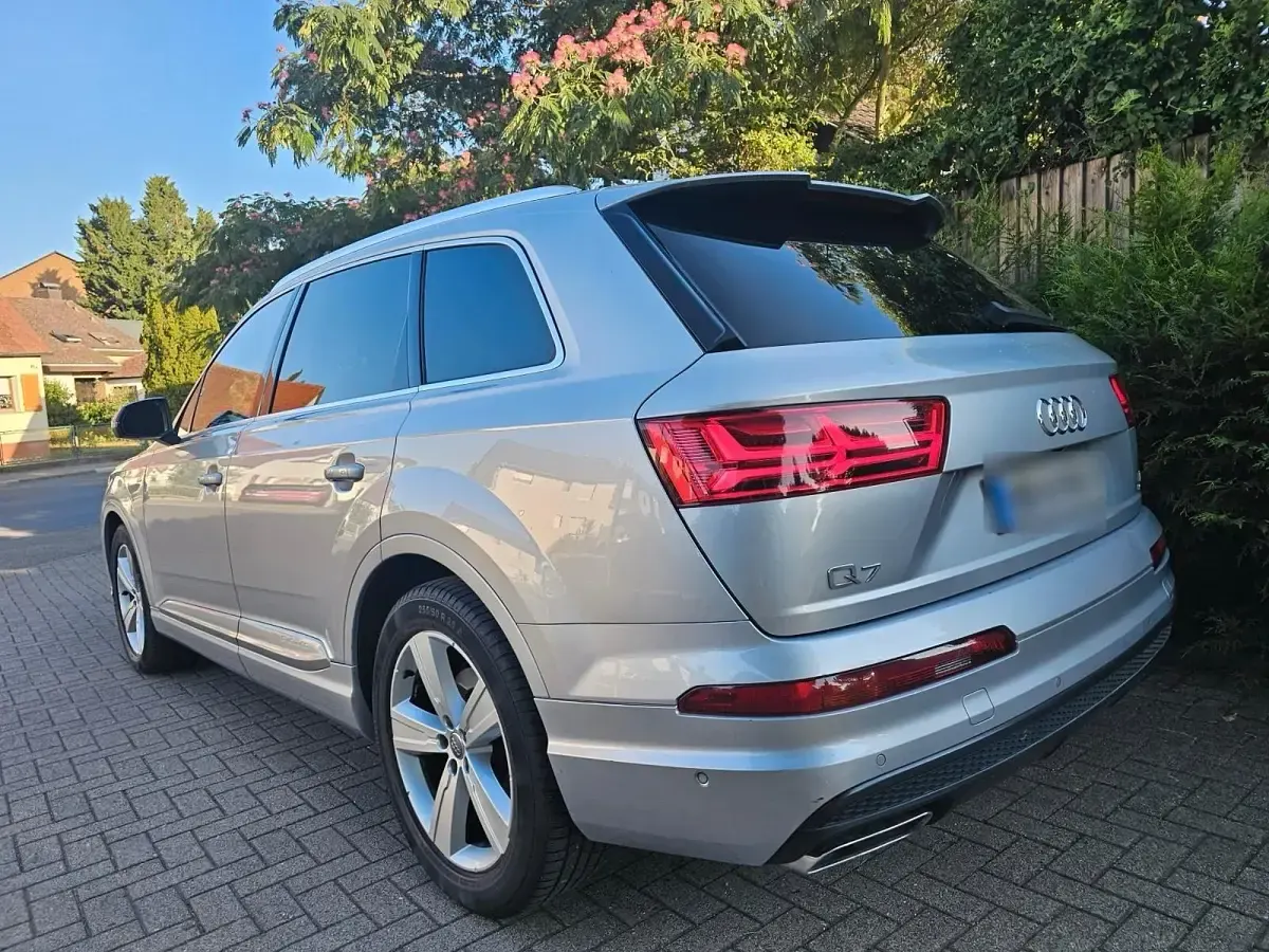 Gebraucht Audi Q7 S-Line 272 PS (200 kW) 2015 Silber SUV
