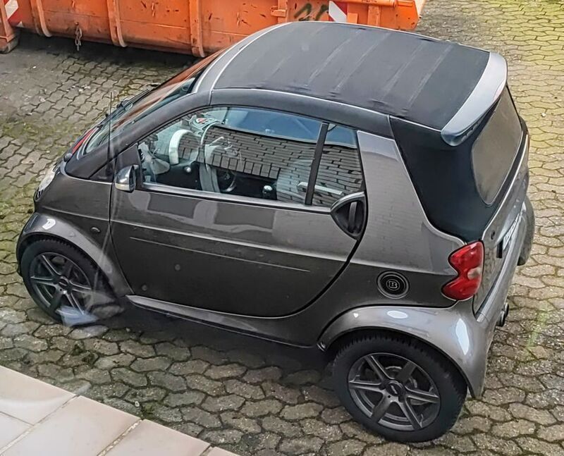 Grau Gebraucht 2003 Smart ForTwo Cabrio Passion Cabrio | 1.850 € (Superpreis) - Bild 1/4