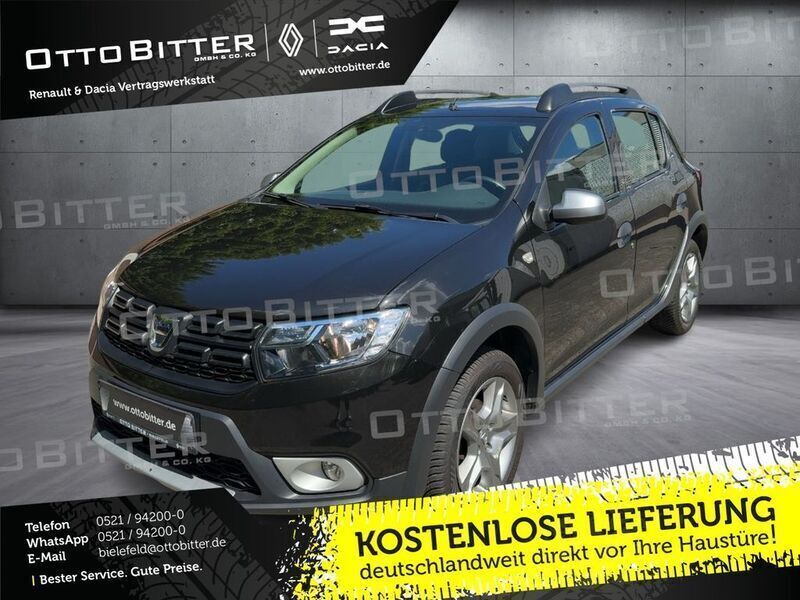 Perlmuttschwarz Gebraucht 2017 Dacia Sandero Prestige Kleinwagen | 10.295 € (Etwas zu teuer) - Bild 1/4