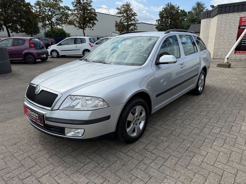Silber Gebraucht 2008 Skoda Octavia Team Edition Kombi | 5.999 € (Teuer) - Bild 1/4