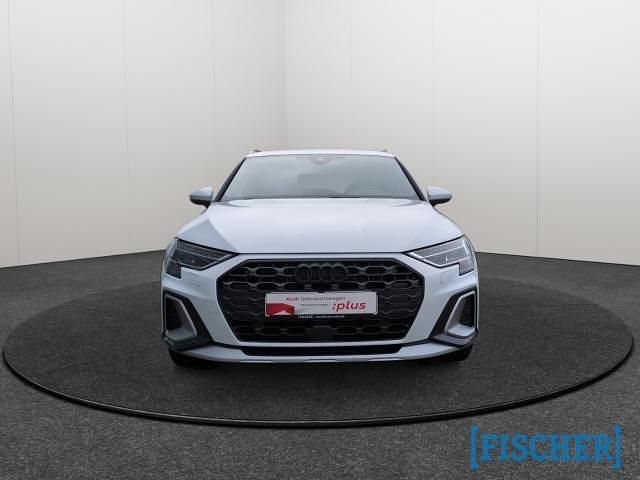 Gebraucht Audi A3 Ambiente 150 PS (110 kW) 2025 Weiss Limousine