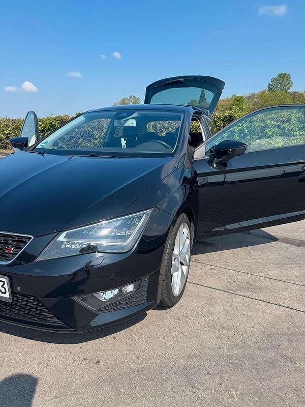 Usata Seat Leon 150 CV (110 kW) 2015 Nero Coupé