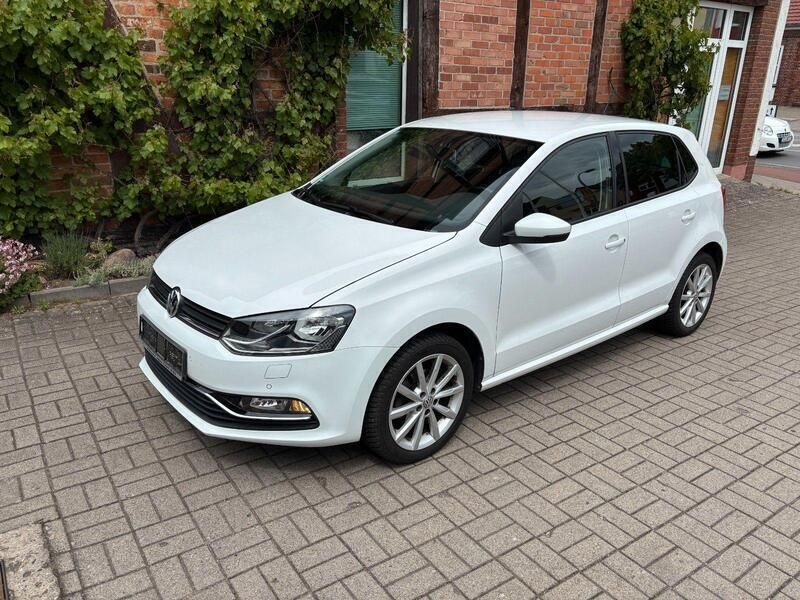 Weiß Gebraucht 2016 VW Polo Highline Kleinwagen | 8.990 € (Guter Preis) - Bild 1/4