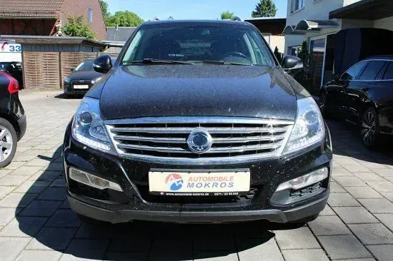 Gebraucht SsangYong Rexton 178 PS (130 kW) 2017 Spaceblack SUV