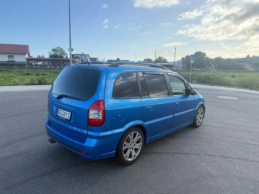 Gebraucht Opel Zafira OPC 192 PS (141 kW) 2003 Ardenblau/blue Van / Kleinbus
