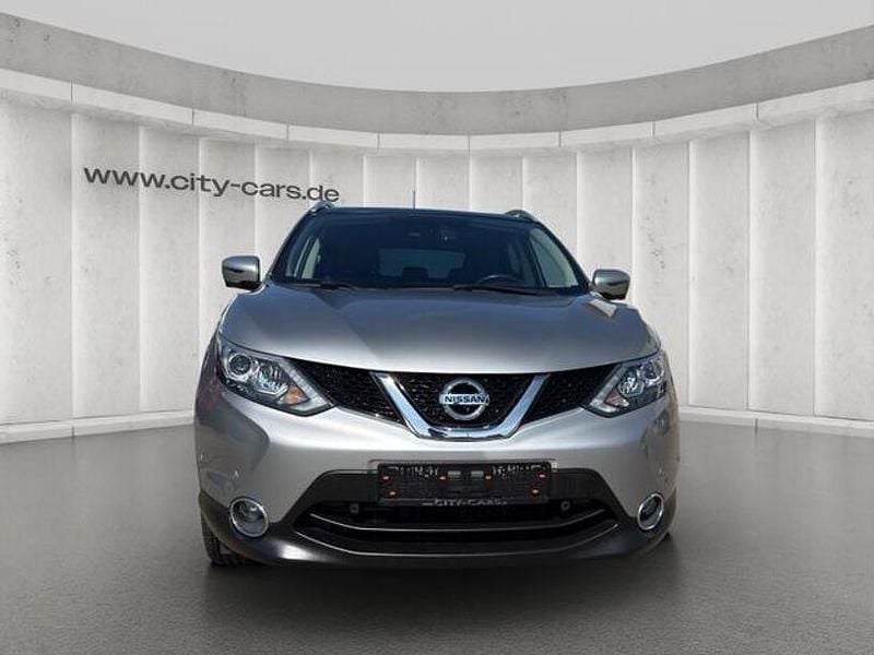 Gebraucht Nissan Qashqai Tekna 163 PS (119 kW) 2017 Silber SUV