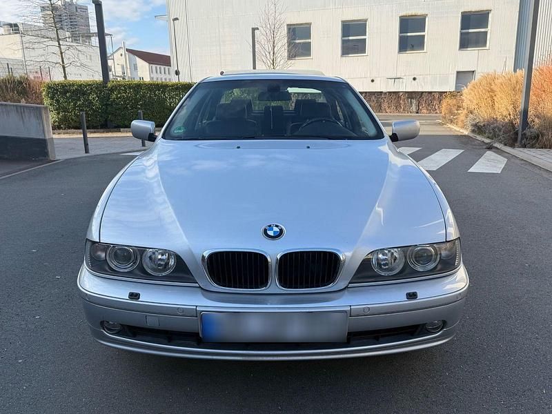 Używany BMW 520 Exclusive 170 KM (125 kW) 2001 Srebrny Sedan/Limuzyna