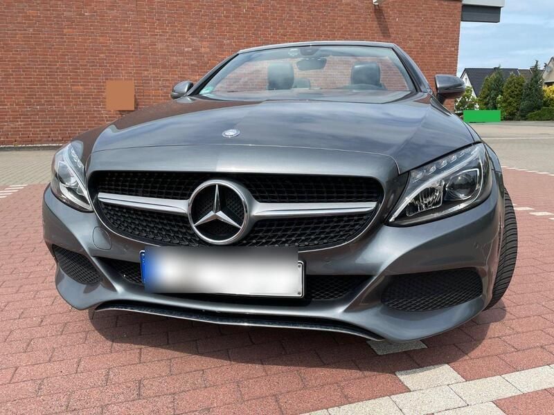 Grau Gebraucht 2017 Mercedes C220 Cabrio | 25.499 € (Guter Preis) - Bild 1/4