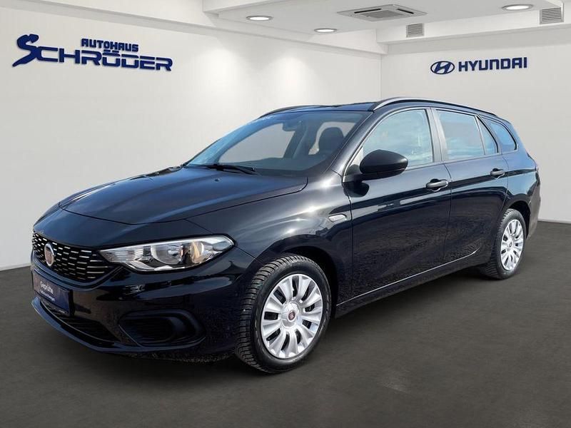 Gebraucht Fiat Tipo More 120 PS (88 kW) 2018 Schwarz Kombi