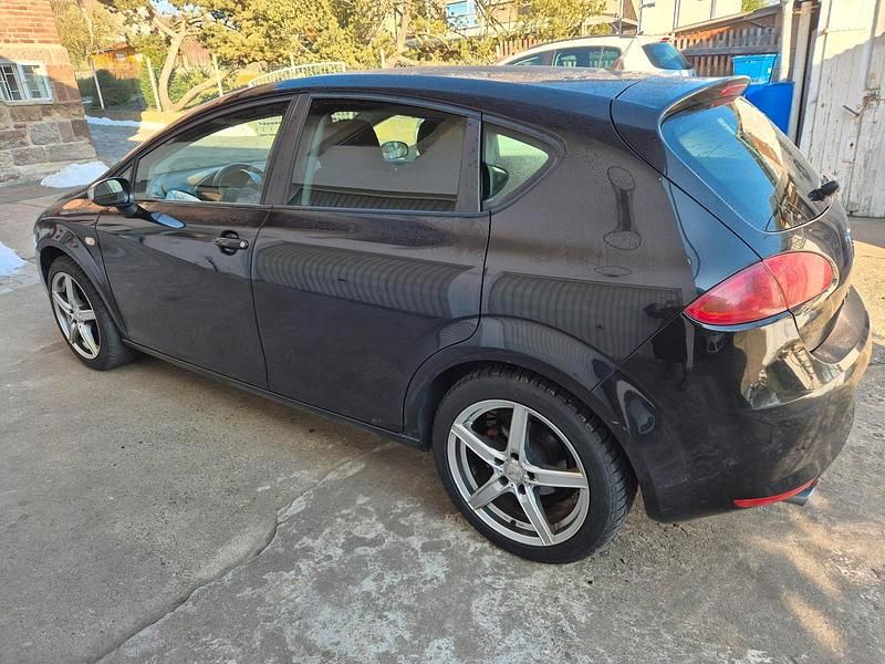 Gebraucht Seat Leon 102 PS (75 kW) 2006 Schwarz Kleinwagen