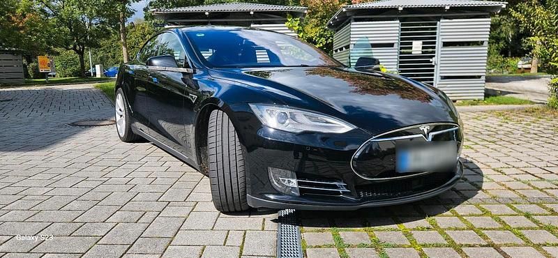 Gebraucht Tesla Model S 309 kW (421 PS) 2015 Schwarz Kleinwagen