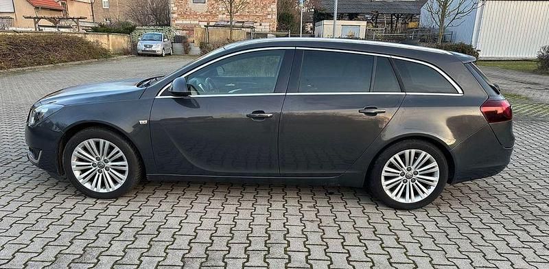 Gebraucht Opel Insignia 136 PS (100 kW) 2015 Grau Kombi