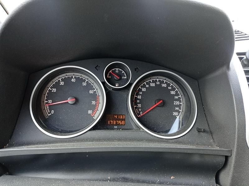 Gebraucht Opel Zafira 140 PS (102 kW) 2014 Schwarz Van / Kleinbus