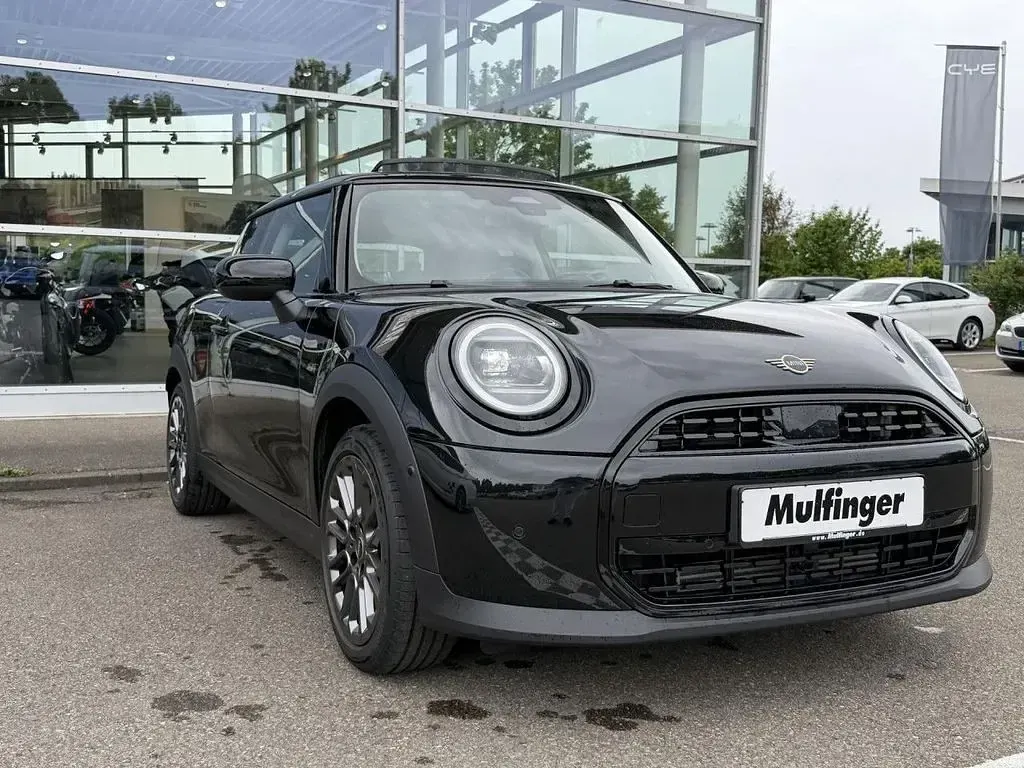 Gebraucht Mini Cooper 156 PS (114 kW) 2025 Schwarz Kleinwagen