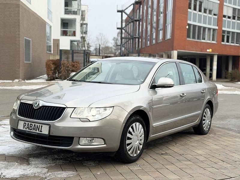 Gebraucht Skoda Superb Elegance 160 PS (117 kW) 2009 Beige Limousine