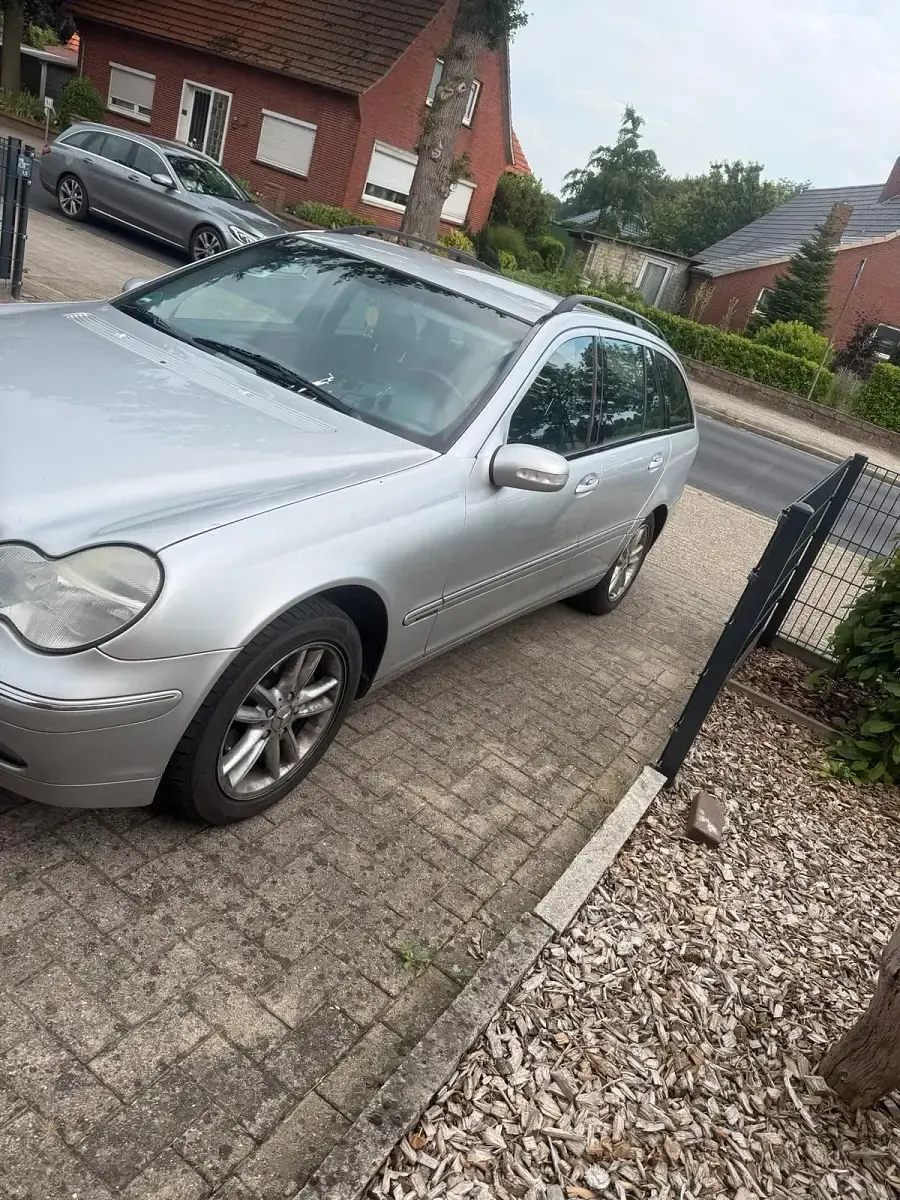Gebraucht Mercedes C180 143 PS (105 kW) 2002 Grau Kombi
