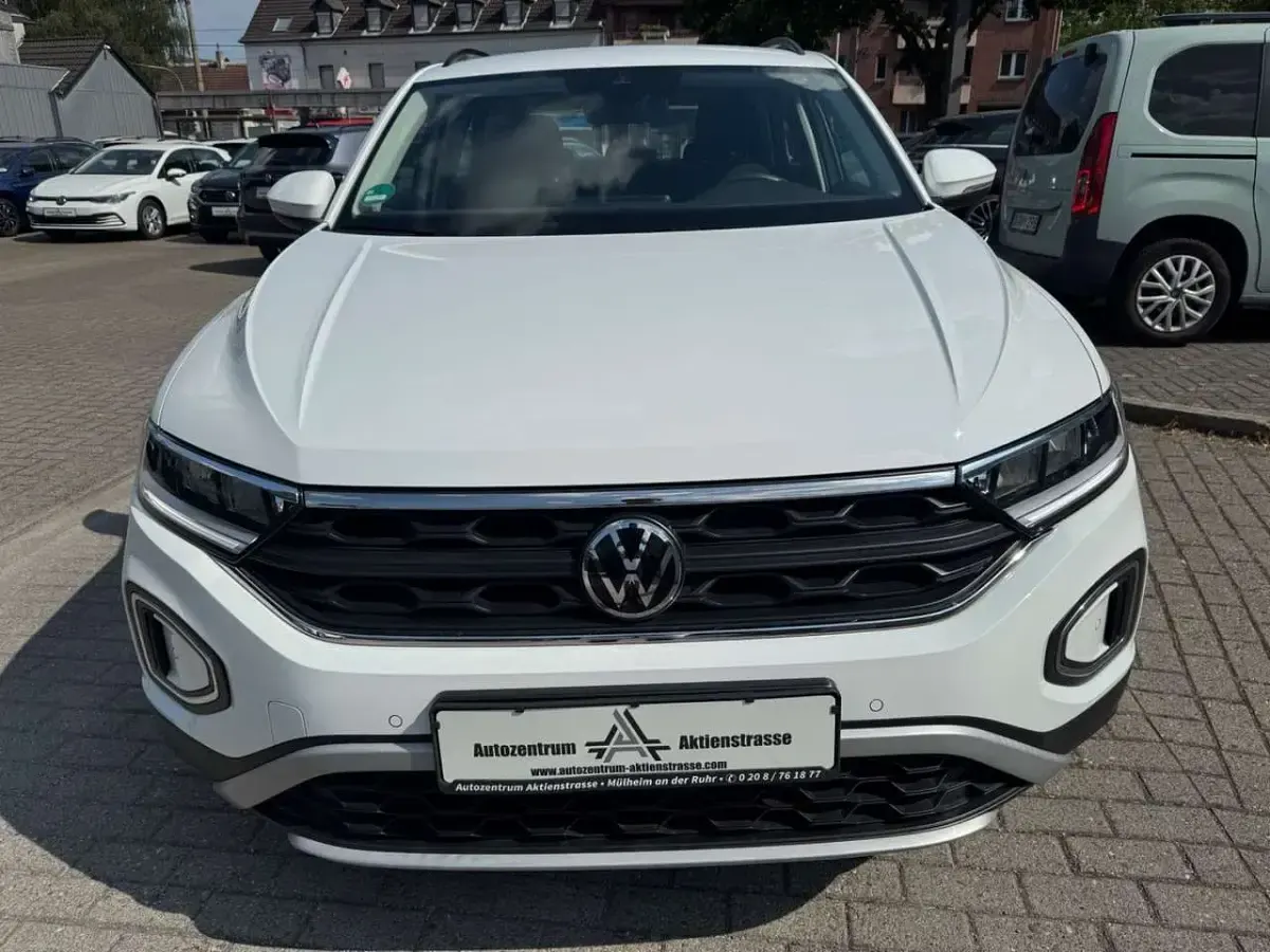 Gebraucht VW T-Roc Life 110 PS (80 kW) 2022 Weiß SUV